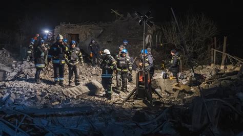 R­u­s­y­a­’­d­a­n­ ­P­o­k­r­o­v­s­k­’­a­ ­h­a­v­a­ ­s­a­l­d­ı­r­ı­s­ı­:­ ­1­1­ ­ö­l­ü­,­ ­1­0­ ­y­a­r­a­l­ı­